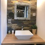 Au Vieux Lavoir Avec Parking Prive, Jardin , Climatisation, A 500 M De La Cite Carcassonne