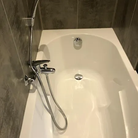 Au Vieux Lavoir Avec Parking Prive, Jardin , Climatisation, A 500 M De La Cite Carcassonne