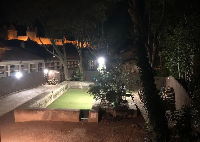 Au Vieux Lavoir Avec Parking Prive, Jardin , Climatisation, A 500 M De La Cite