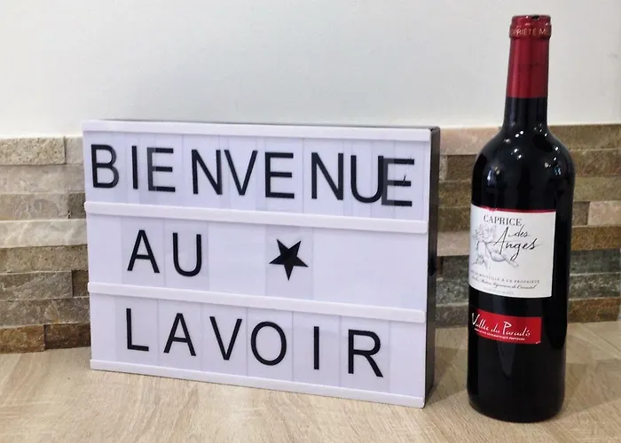 Au Vieux Lavoir Avec Parking Prive, Jardin , Climatisation, A 500 M De La Cite *